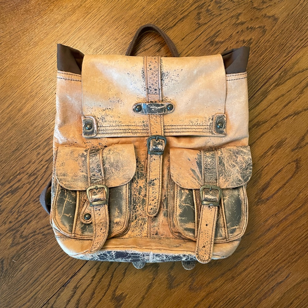 Bedstu Jericho distressed leather backpack